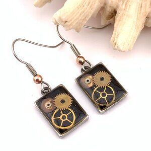 Artisan Made STEAMPUNK Gear Earrings J242